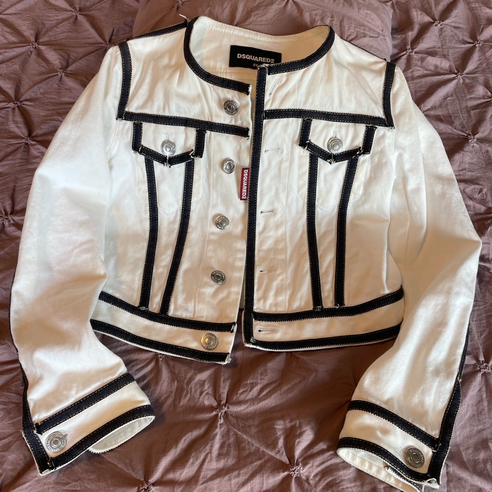 DSquared2 White with Black Trim Girls Denim Jacket. Size 8Y.  Worn only once.